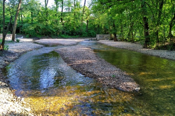 Oblázková pláž pro děti