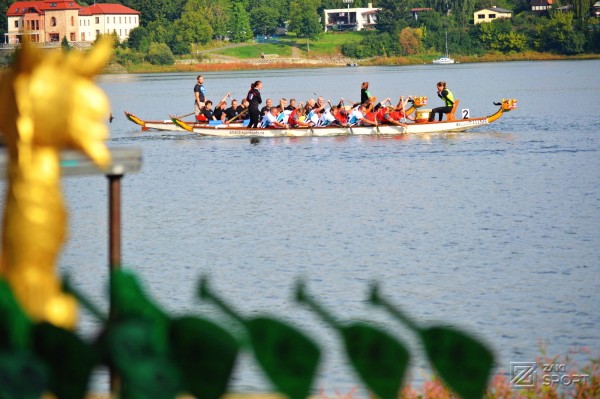 Závody malých dračích lodí