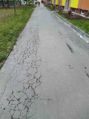 Oprava chodníku a vozovky ve vnitro bloku Waitova, Manharda, Bulharská a Dr. Horáka