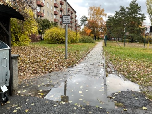 Oprava chodníků vnitrobloku Olomoucká 36 - 48