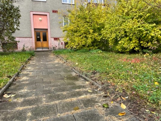 Oprava chodníků vnitrobloku Olomoucká 36 - 48