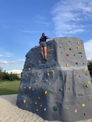 Venkovní boulderový blok