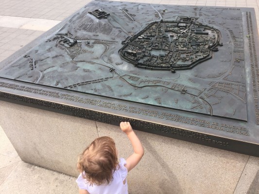 Bronzový model Brna