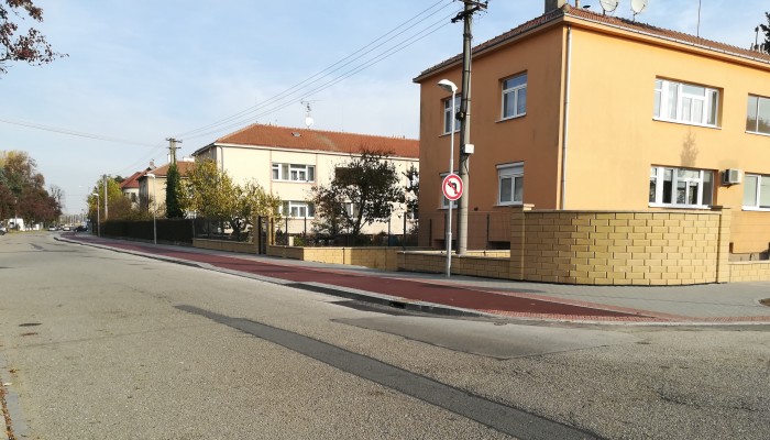 Cyklistická stezka v ulici Pod Kosířem - III. a IV. etapa
