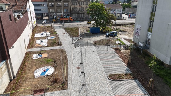 Vybavení dětského hřiště - první dekáda června 2025