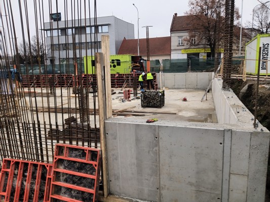 Parkovací dům - druhá dekáda listopadu 2025