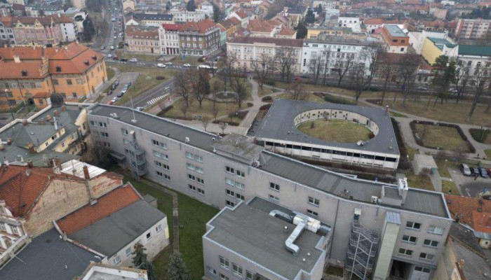 FVE na střeše magistrátu na ul. Školní 4