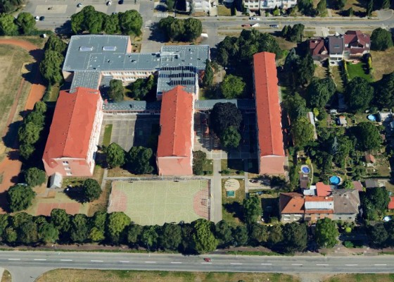 FVE na střeše pavilonu ZŠ Dr. Horáka