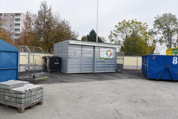 Před otevřením sběrného dvora