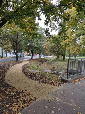 Říjen 2021 - napojení CS z Kolářových sadů na B. Šmerala