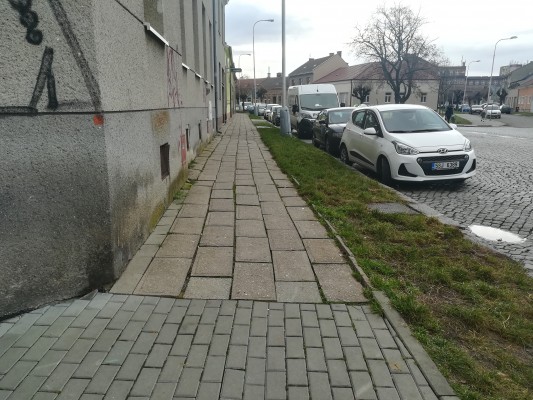 Stávající stav chodníků na ul. Sokolská