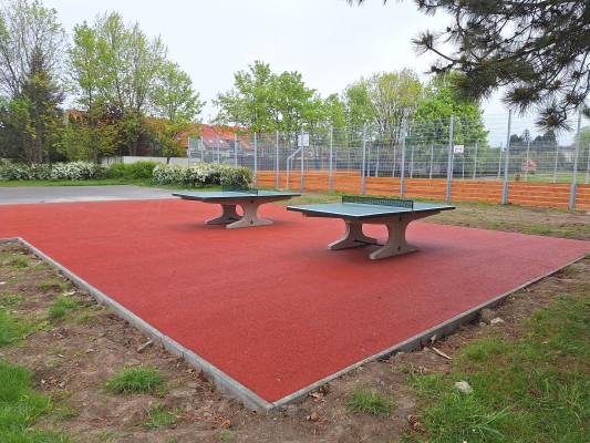 první dekáda května 2024 - nové stoly na stolní tenis