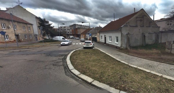 Foto západní strany ulice Vodní