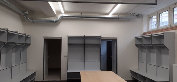 Dokončení šatny hostů (foto srpen 2022)