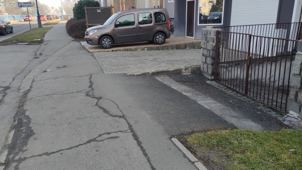 stávající stav chodníku