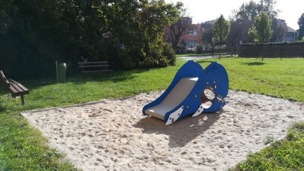 stávající stav - foto od bytového domu