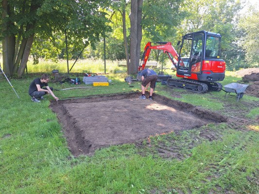 květen - přípravy pro umístění prvku