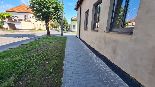 Opravený chodník na části ul. Lidická