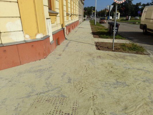 Stav k 21.8.2023 - část ulice Pod Kosířem hotova