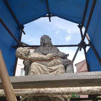 začátek června 2024