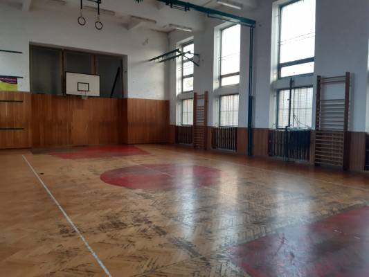 původní stav tělocvičny