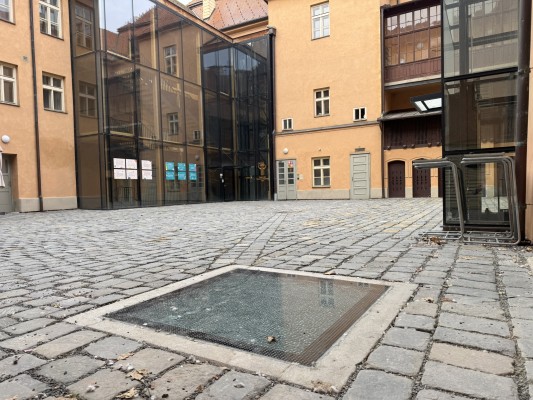 studna s pošlapovým sklem - listopad 2024