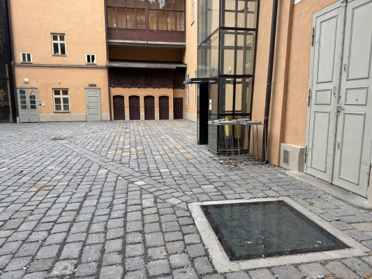 studna s pošlapovým sklem - listopad 2024