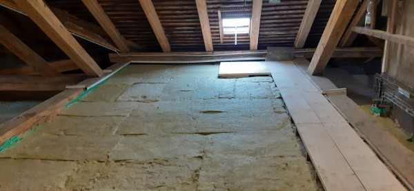 Realizace zateplení půdy objektu radnice