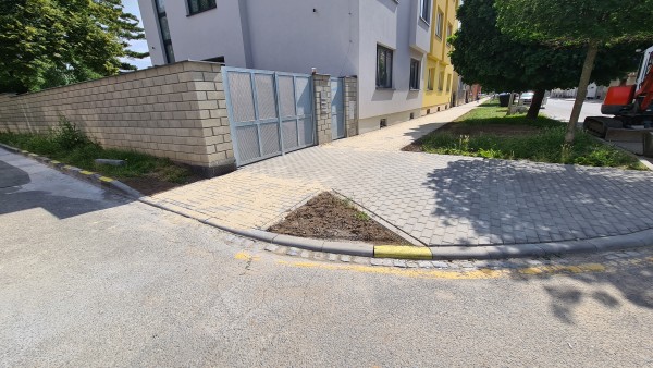 Lužická - levá strana