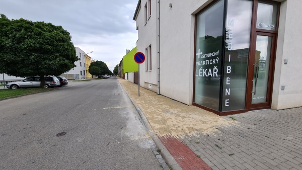 Lužická - pravá strana