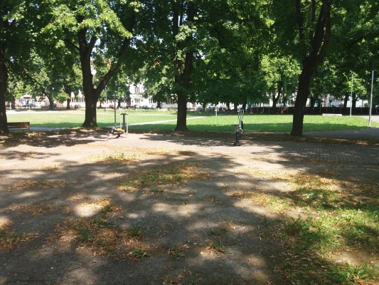 Plocha před umístěním hřiště