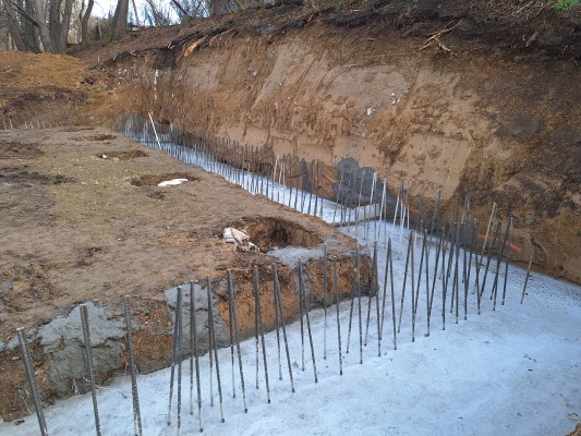 Základy opěrné zdi - třetí dekáda ledna 2024