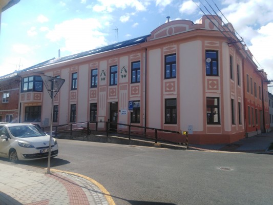 Dokončená oprava fasády