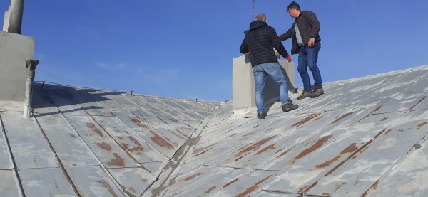 říjen 2022 - oprava omítek komínů