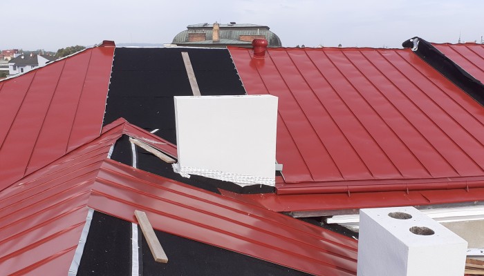 ZŠ Palackého - generální oprava střechy, krovů a okapů