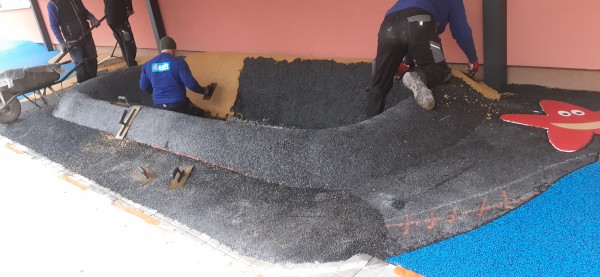 stavba pískoviště - listopad 2023