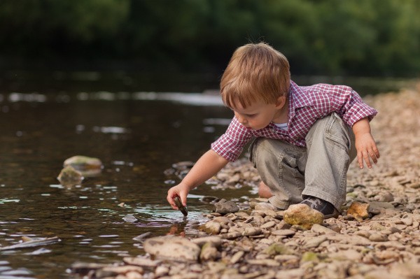 Oblázková pláž pro děti
