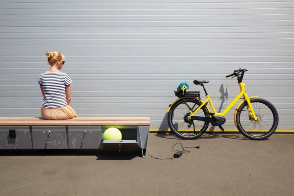 Chytrá lavička eBlocq – modernizace veřejného prostoru Prostějova